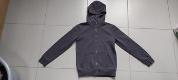 Gilet zippé à capuche 12 ans