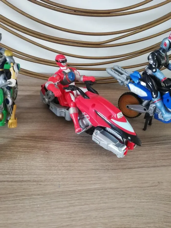 Lot de 3 power Rangers - photo numéro 9