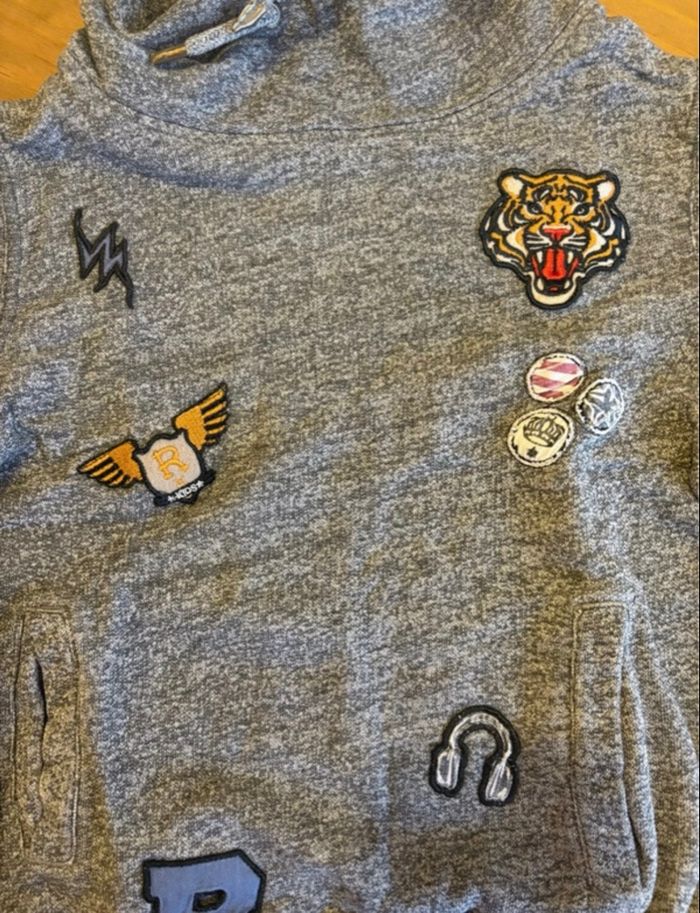 Sweat 8 ans - photo numéro 2