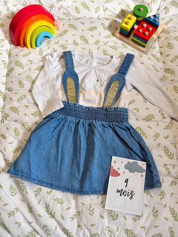 ensemble teeshirt manches longues blanc rayé brioche et jupe à bretelles en jean bleu kiabi 9 mois