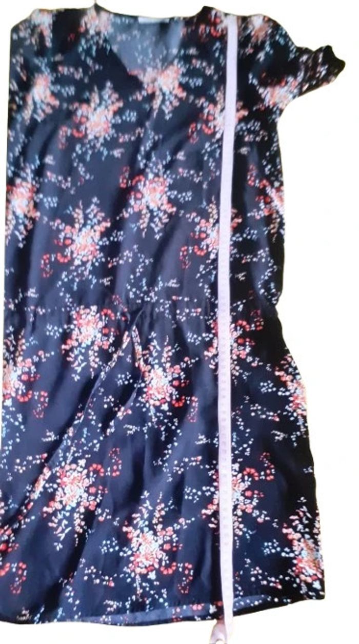 Robe légère. Bel imprimé floral. Les petites bombes. Taille 36/38 - photo numéro 6