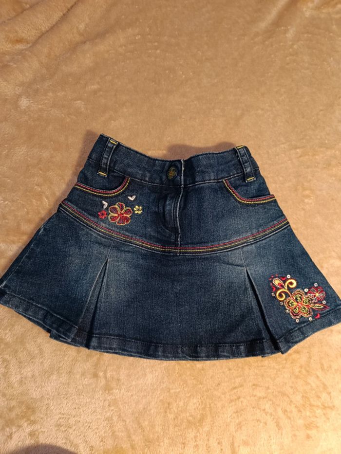 Jupe en jean fleurs 3 ans