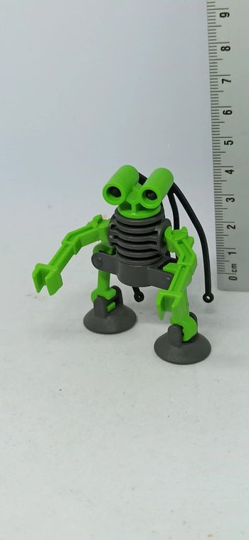 Alien extraterrestre vert et gris playmobil