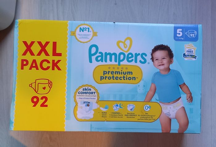 92 Couches Pampers Premium Protection- Taille 5 - (XXL Pack)