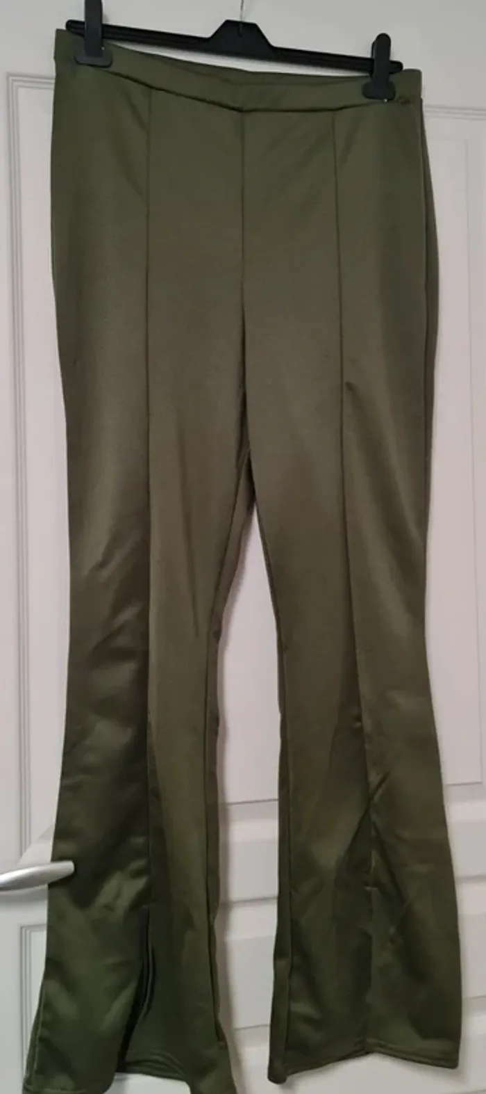 Pantalon évasé fendu 46 asos neuf
