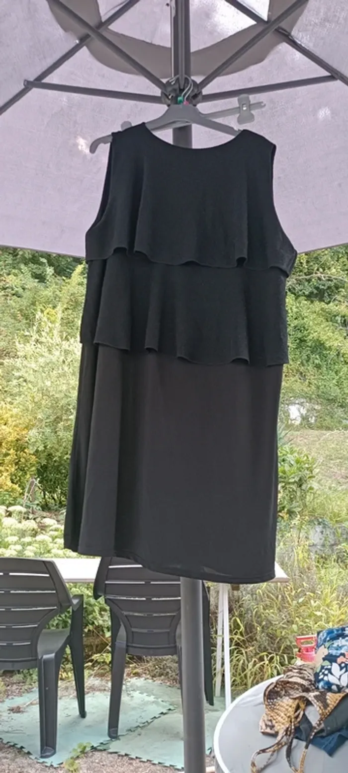 Robe noir pailleté - photo numéro 3