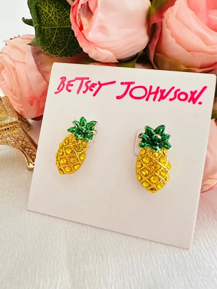 Boucles d’oreilles ananas Betsey Johnson – strass jaunes, émaillées vert – modèle 3D, outlet - photo numéro 2