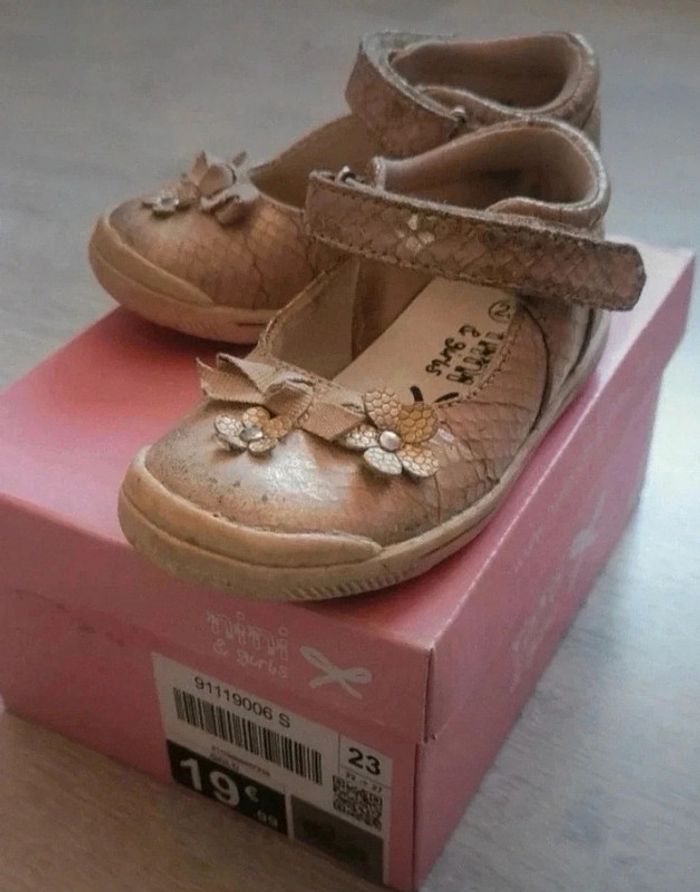 Mary Jane nini and girls pointure 23 - photo numéro 2