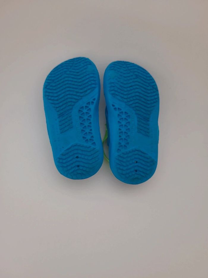 Chaussure piscine - photo numéro 2