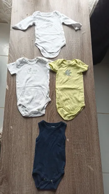 Bodies garçon 3 mois