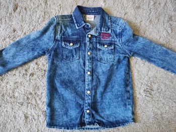 Chemise en jeans taille 4 ans