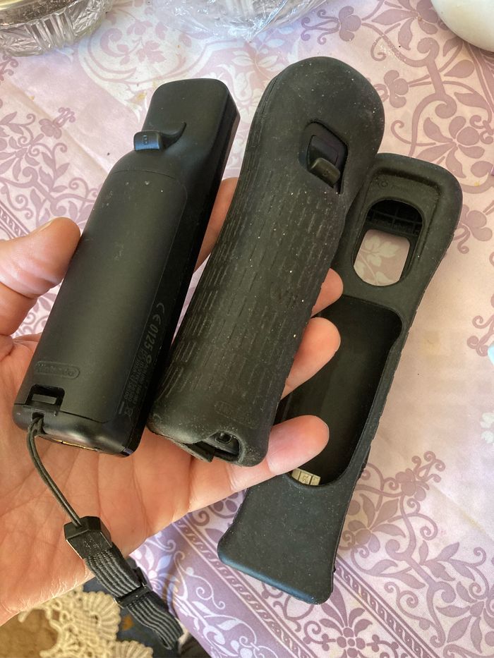 Lot de 2 manettes wii motion plus (wii et WII U) - photo numéro 2