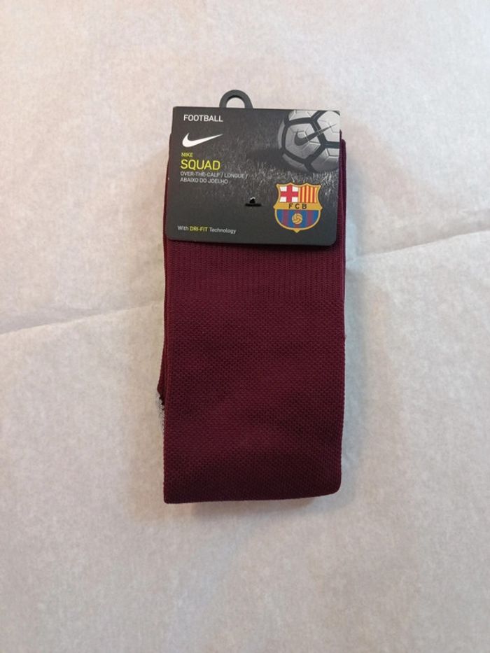 Chaussettes de foot Nike équipe FC Barcelone taille 34/38 authentique neuf