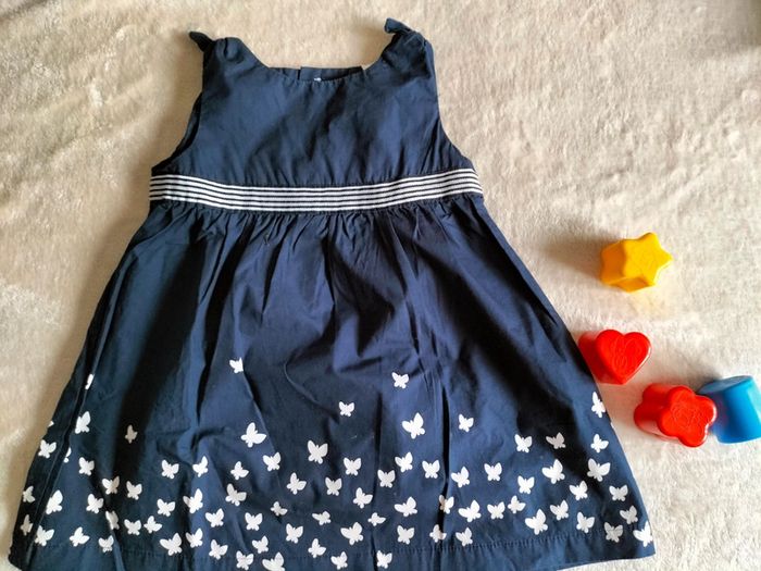 Robe taille 23 mois - photo numéro 2