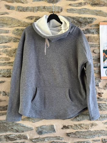 Sweat, Domyos, en taille M