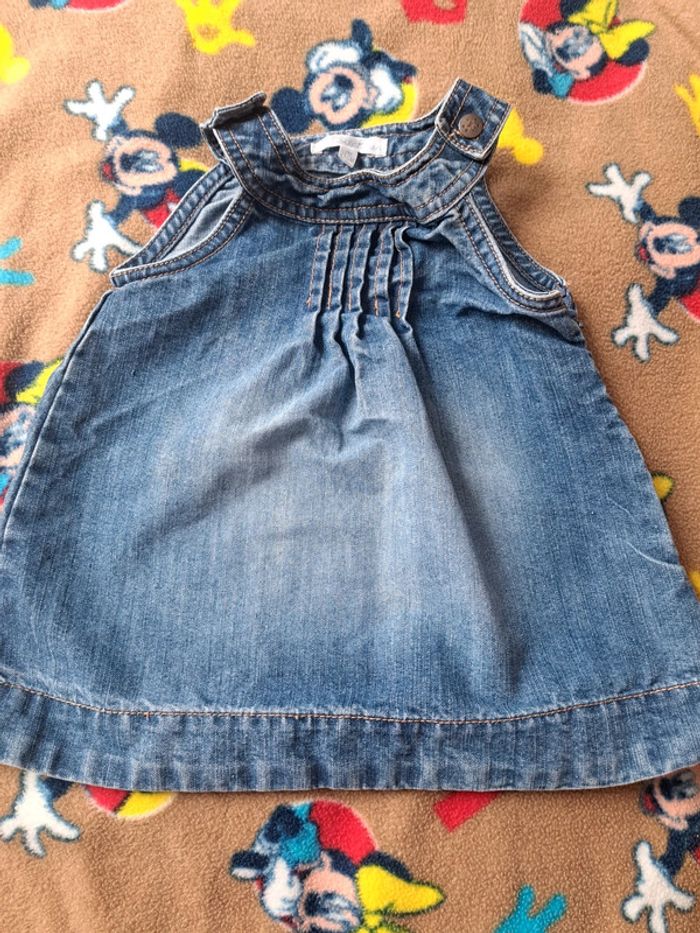 Robe bébé en jean taille 9mois