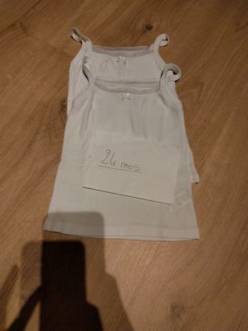 Maillots de corps / débardeur 2/3 ans