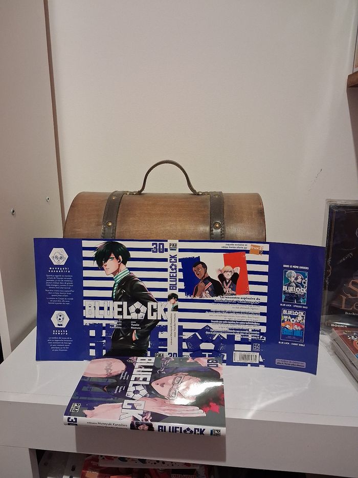 Manga Blue Lock tome 30 jaquette alternative exclusive collector Fnac