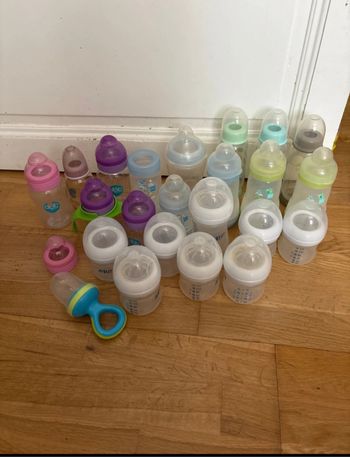 Lot de 22 biberons