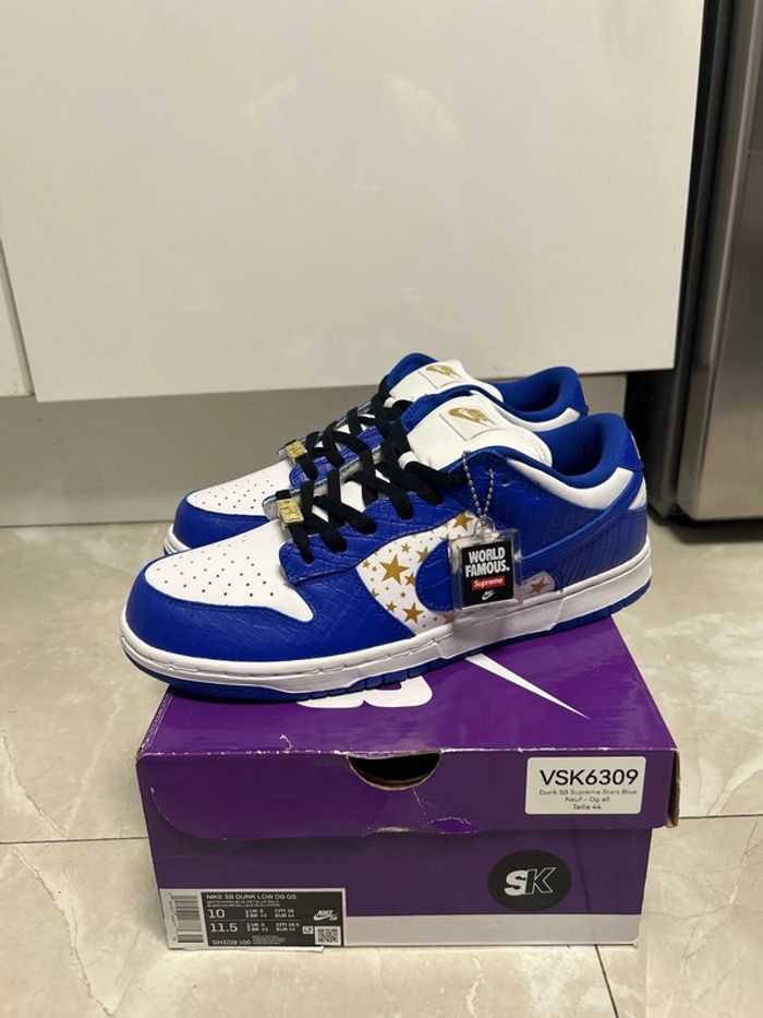 Nike SB Dunk Low Suprême
