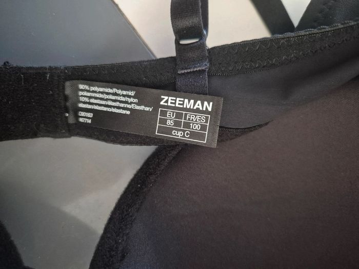 Soutien gorge - photo numéro 3