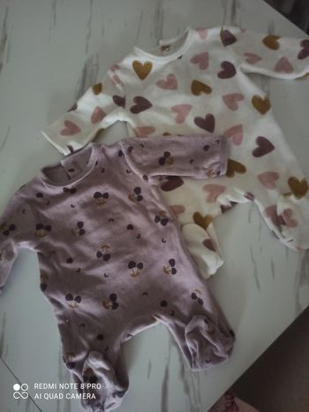 Lot 2 pyjamas 1mois
