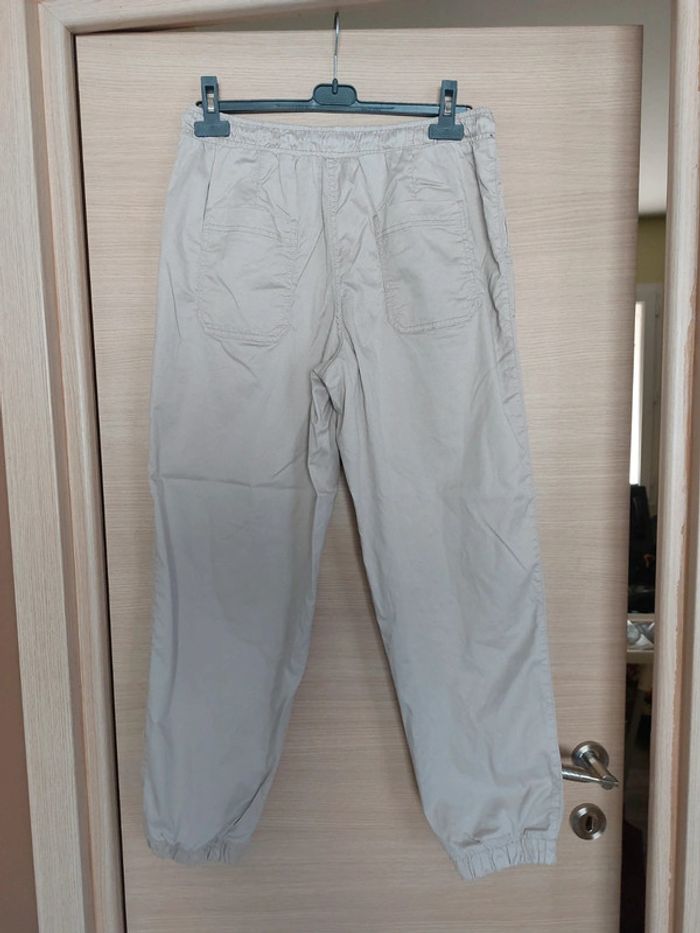 Pantalon beige détente confortable - photo numéro 4