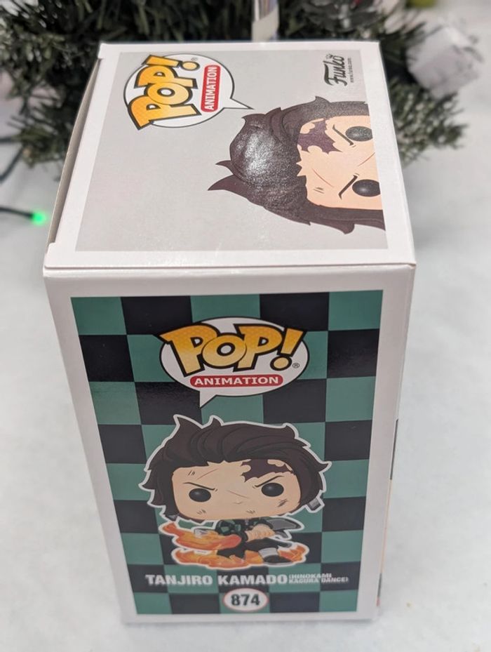 Funko Pop! Demon Slayer Tanjiro Kamado Glow Chase 874 sous Sleeve - photo numéro 5