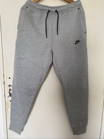 Pantalon Nike Tech