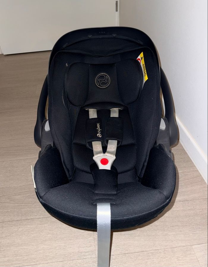 Cosy cybex cloud G i-size moon black - photo numéro 2