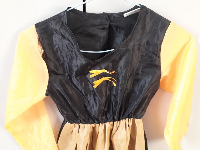 Déguisement robe noire et jaune  taille 110  ( 5 – 6 ans ) - photo numéro 3