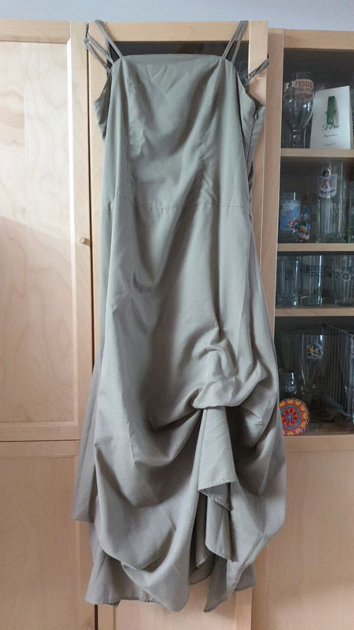 Robe olive