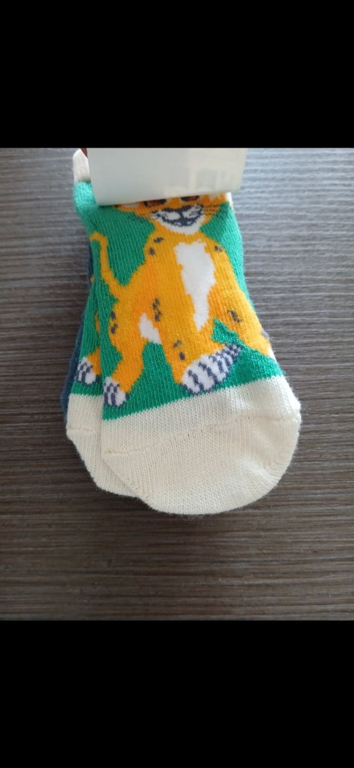 Lot de trois paires de chaussettes disney le roi lion 15/17 - photo numéro 3