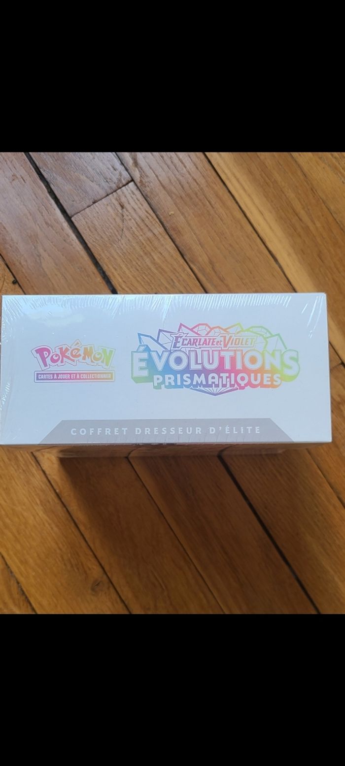 ETB - Coffret Dresseur d'Élite Évolution Prismatique EV8.5- scellé - photo numéro 4