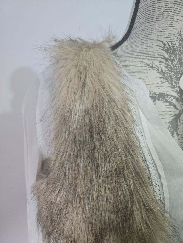Gilet sans manches en fausse fourrure – Chic bohème et douillet - photo numéro 3
