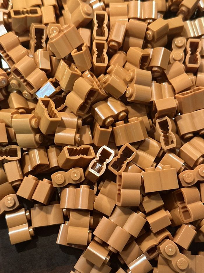 250 Brick Lego, Modified 1 * 2 with Log Profile ref 30136 Medium Nougat - photo numéro 2