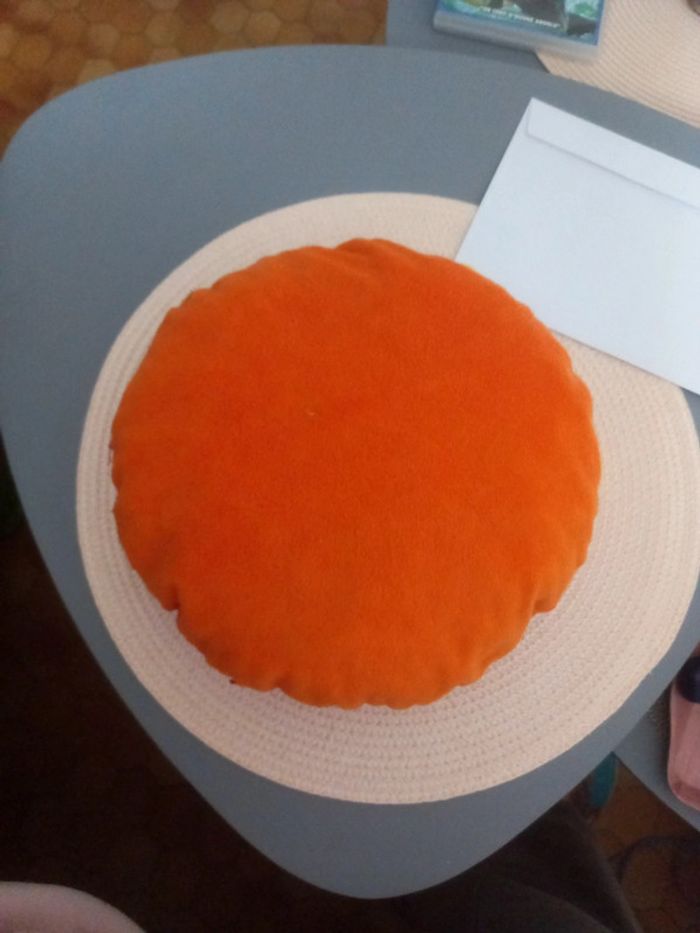 Petit coussin winnie l'ourson disney - photo numéro 2