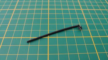 Baguette capot pièce détachée miniature Bugatti EB110 1992 Maisto 1/18 1/18ème #B79