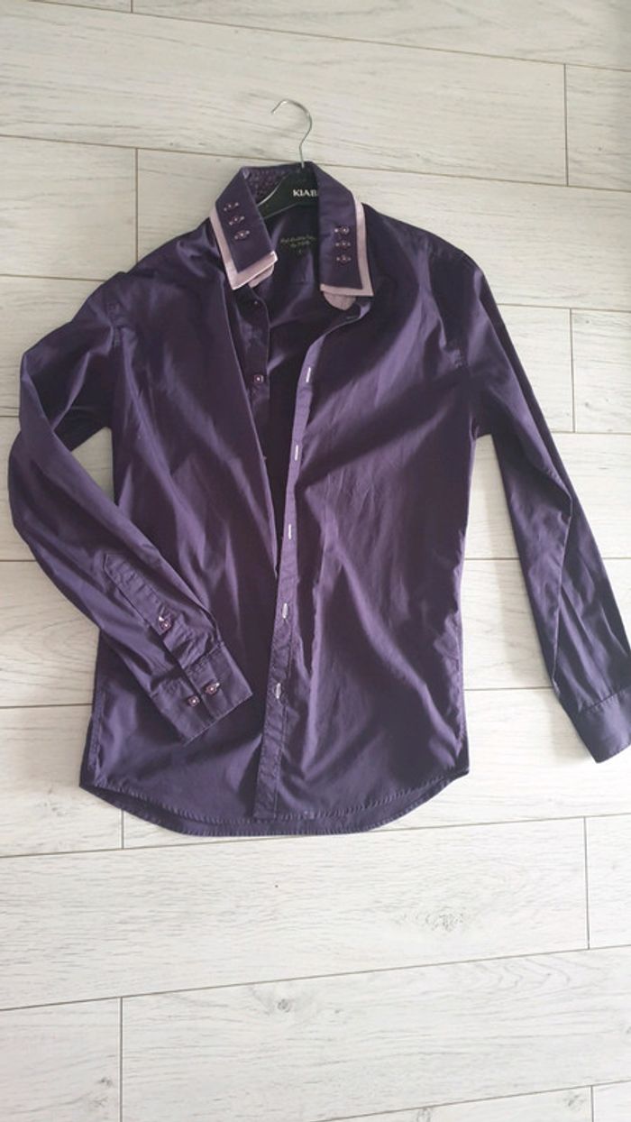 Chemise violette