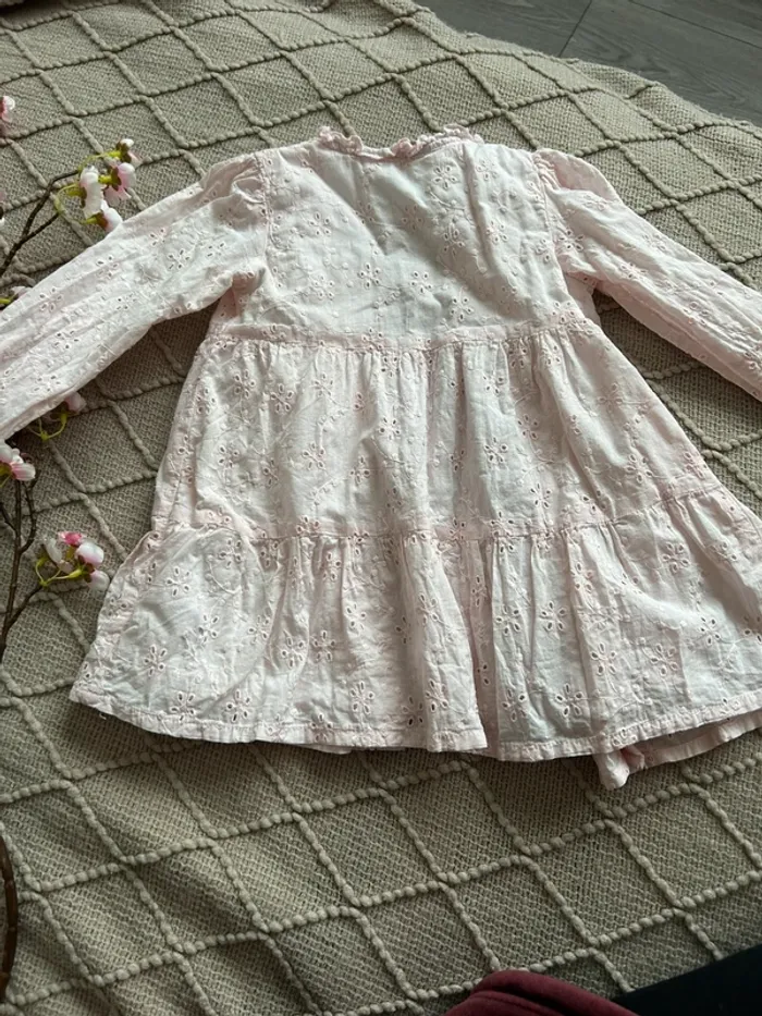 Robe broderie rose 24 mois - photo numéro 2