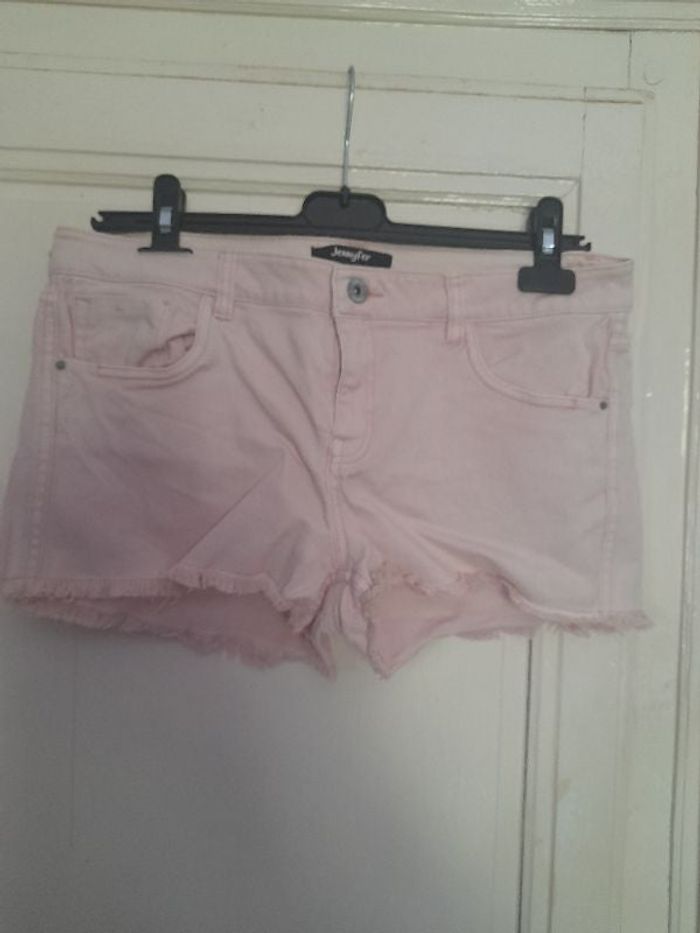 short rose, marque Jennyfer, taille 40
