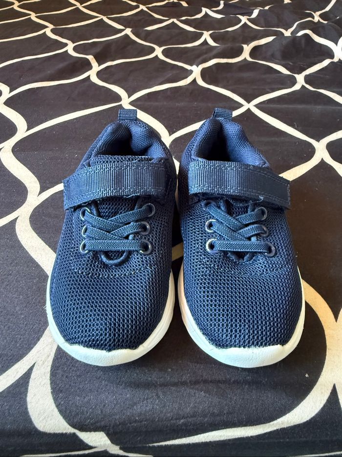 Baskets sport Primark – Pointure 23 (bébé/enfant)