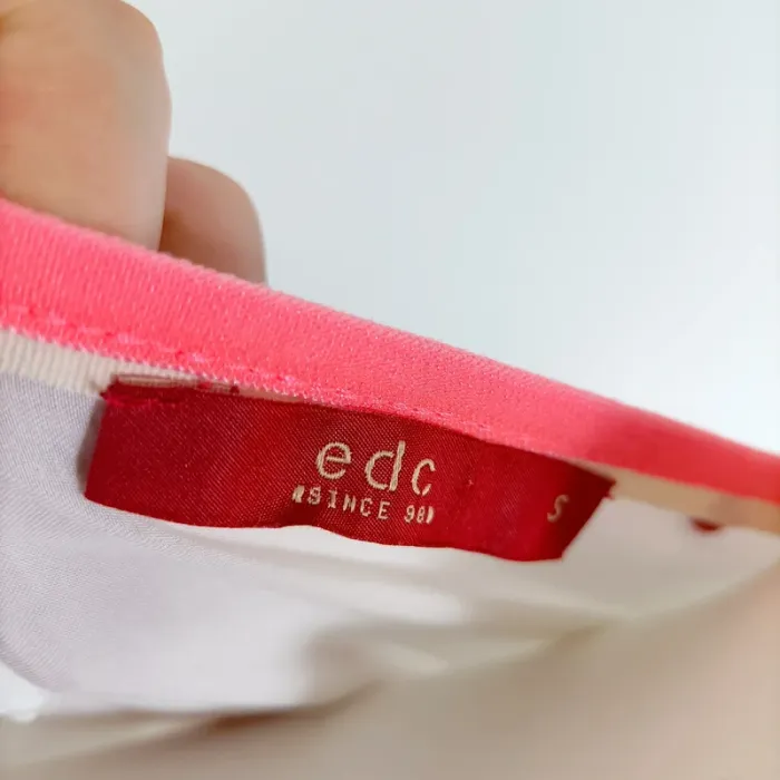 Robe blanche EDC by Esprit col fluo taille S motif ethnique bas de robe A1560 - photo numéro 4