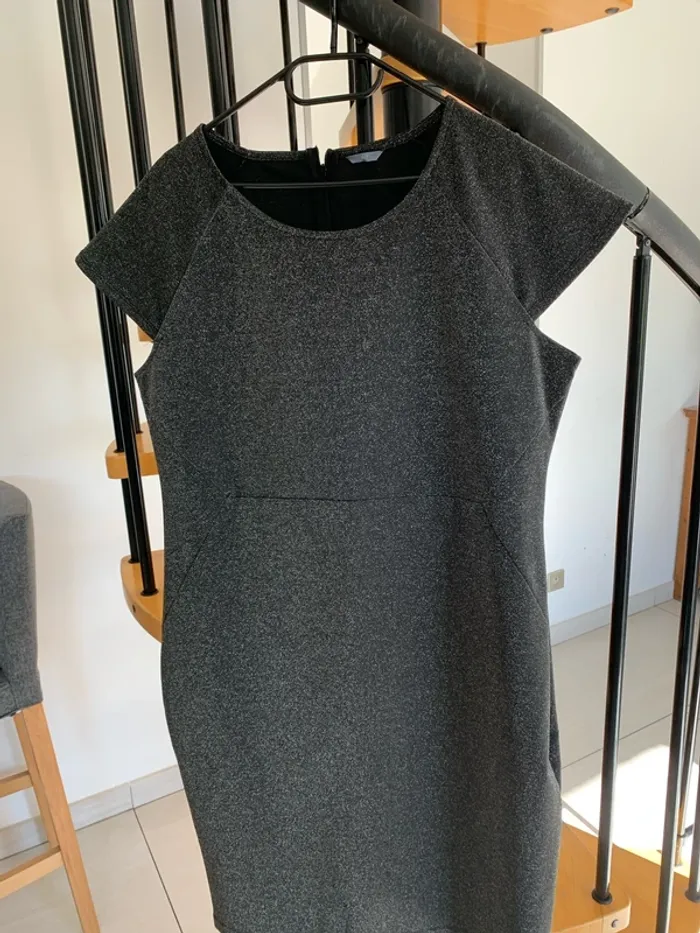 Robe de soirée paillettes - photo numéro 5