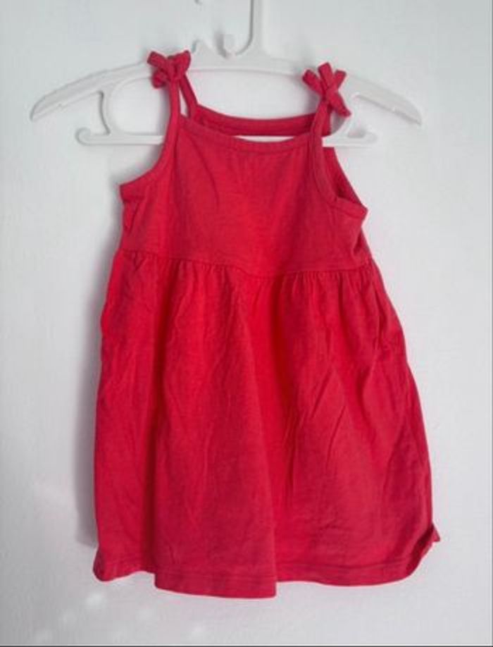 Robe rouge 9 mois