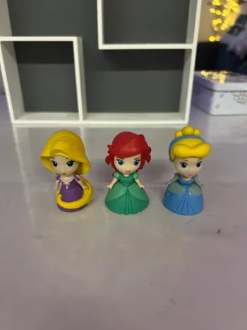Figurine Princesse Disney Ariel, Raiponce et Cendrillon