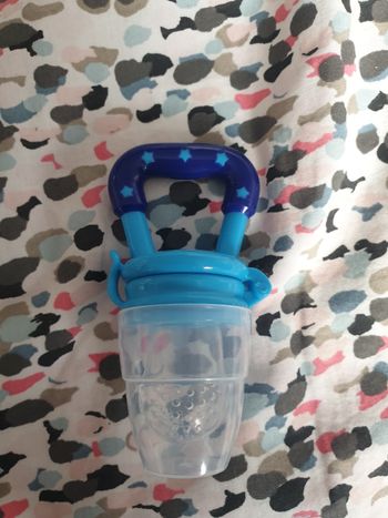 Tetine a fruits bébé