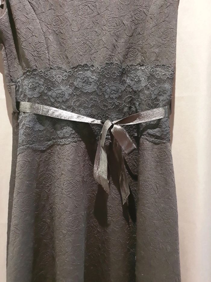 Robe noir - photo numéro 2