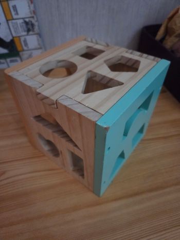 Jeu d'encastrement en bois 