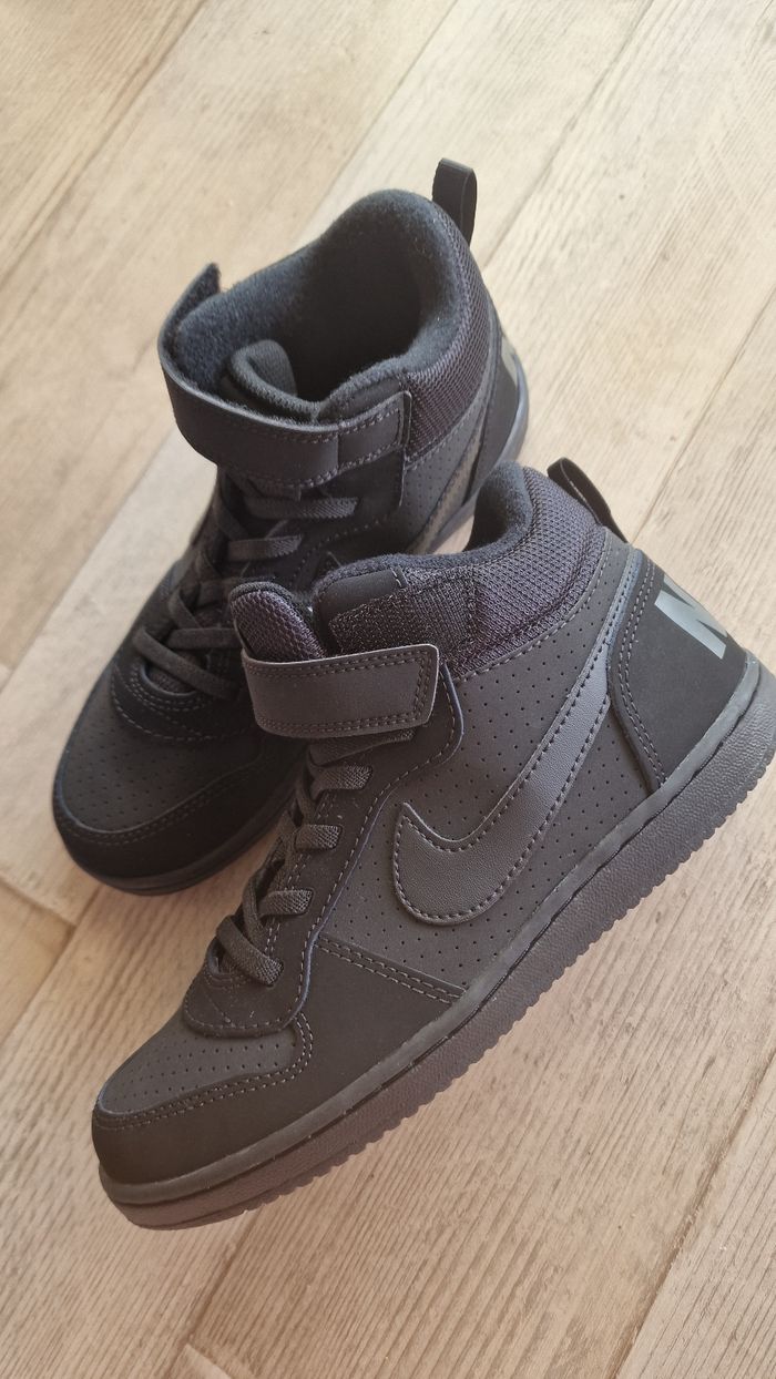 Nike court Borouhgh Mid taille 35 - photo numéro 9